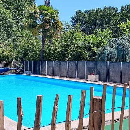 Le Moulin Du Comte Bed & Breakfast