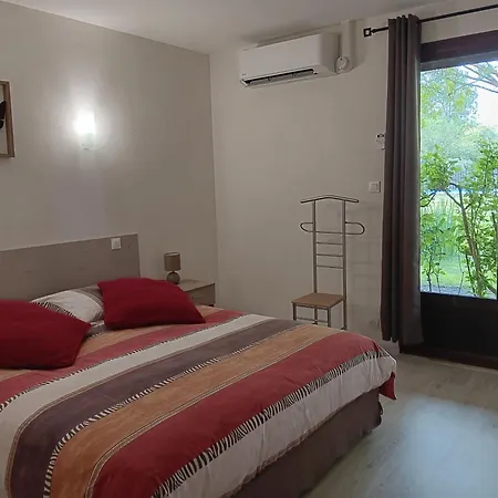 Bed & Breakfast Le Moulin Du Comte Bourrouillan