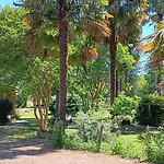 Le Moulin Du Comte Bed & Breakfast 3*